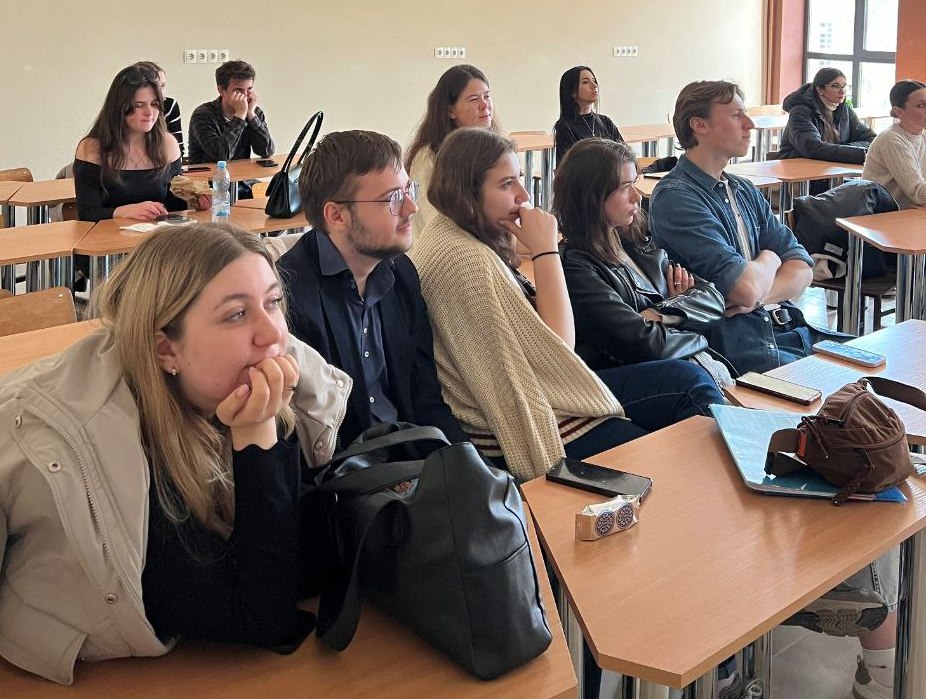 Захопливі погляди